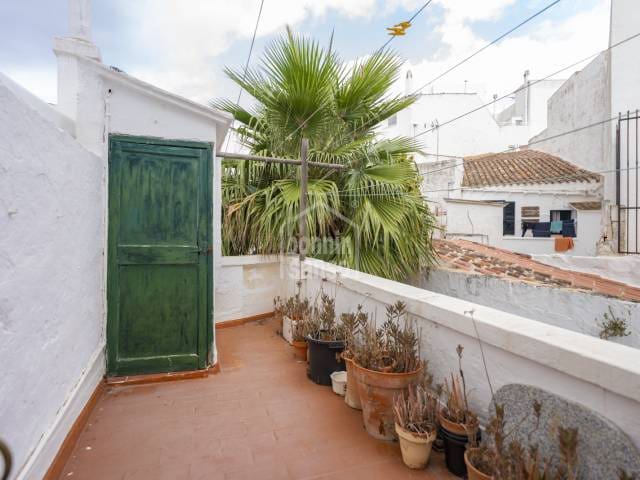 4 bedroom Penthouse for sale in Mahon / Mao - € 470,000 (Ref: 9126078)