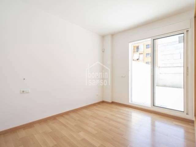 2 soveværelse Lejlighed til salg i Mahón / Maó - € 340.000 (Ref: 9126080)