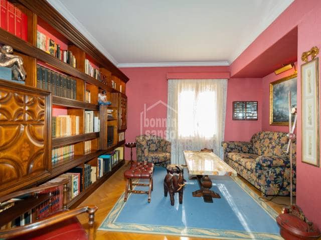 4 Zimmer Wohnung zu verkaufen in Mahón / Maó mit Pool - 970.000 € (Ref: 9127382)