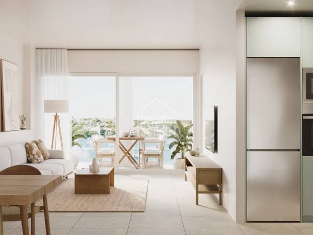 2 soveværelse Lejlighed til salg i Es Castell med swimmingpool - € 349.000 (Ref: 9127493)