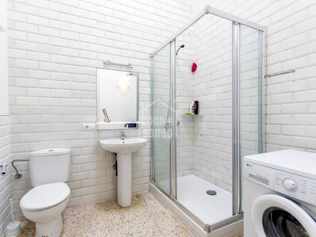 3 bedroom Flat for sale in Mahon / Mao - € 460,000 (Ref: 9131346)