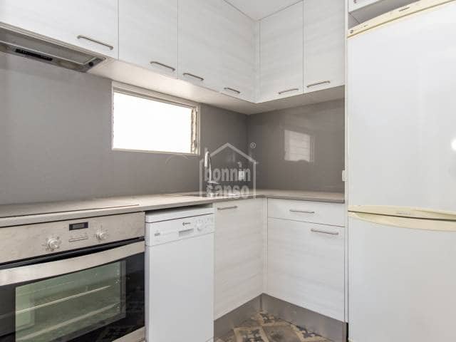 2 slaapkamer Flat te koop in Mahón / Maó - € 298.000 (Ref: 9131347)