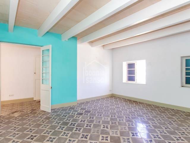 2 slaapkamer Flat te koop in Mahón / Maó - € 298.000 (Ref: 9131347)