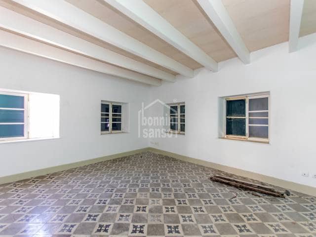 2 slaapkamer Flat te koop in Mahon / Mao - € 298.000 (Ref: 9131347)