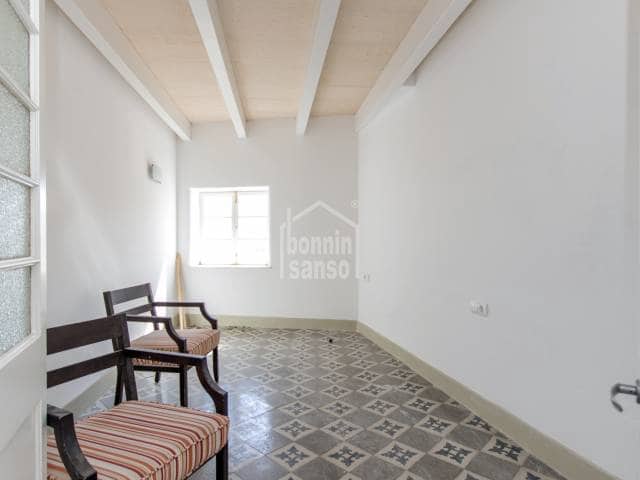 2 slaapkamer Flat te koop in Mahon / Mao - € 298.000 (Ref: 9131347)