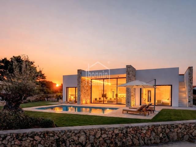 4 bedroom Villa for sale in Mahon / Mao with pool - € 2,100,000 (Ref: 9135107)