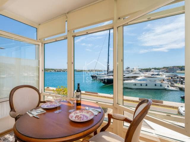 2 slaapkamer Strandappartement te koop in Mahon / Mao - € 495.000 (Ref: 9135895)