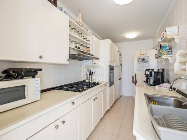 2 slaapkamer Strandappartement te koop in Mahón / Maó - € 495.000 (Ref: 9135895)