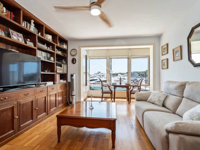 2 slaapkamer Strandappartement te koop in Mahon / Mao - € 495.000 (Ref: 9135895)