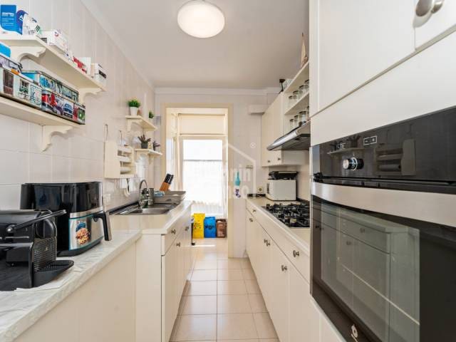 2 slaapkamer Strandappartement te koop in Mahón / Maó - € 495.000 (Ref: 9135895)