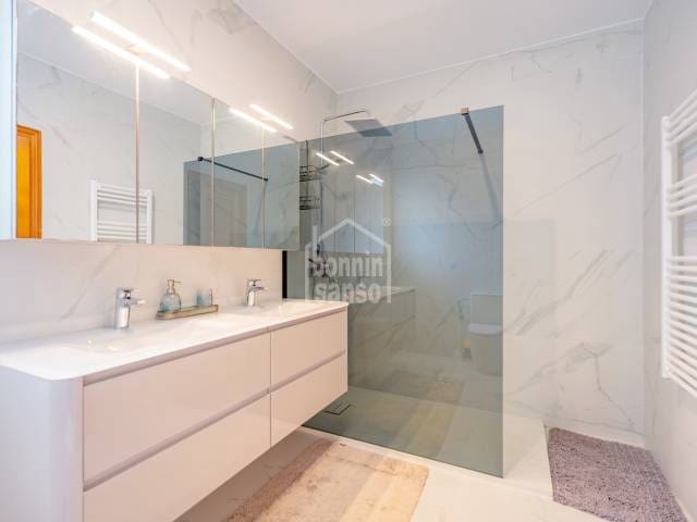 4 chambre Villa/Maison à vendre à Mahón / Maó avec piscine garage - 1 400 000 € (Ref: 9144482)