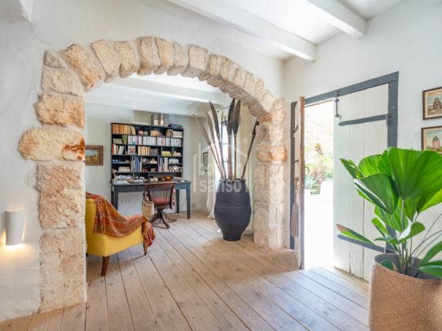 5 sypialnia Willa na sprzedaż w San Luis / Sant Lluís z basenem - 1 250 000 € (Ref: 9183982)