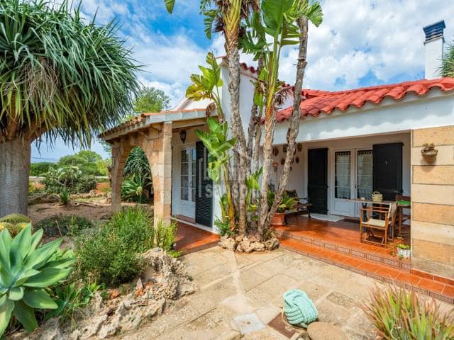 3 Zimmer Villa zu verkaufen in Ciutadella de Menorca mit Pool Garage - 892.000 € (Ref: 9200000)