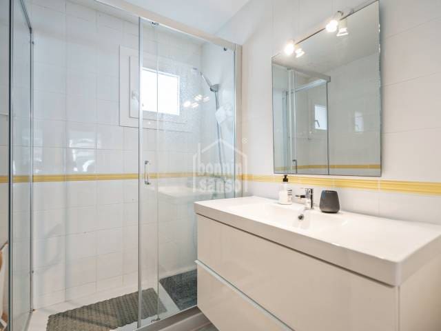 1 sovrum Strandlägenhet till salu i Es Mercadal med pool - 295 000 € (Ref: 9249442)