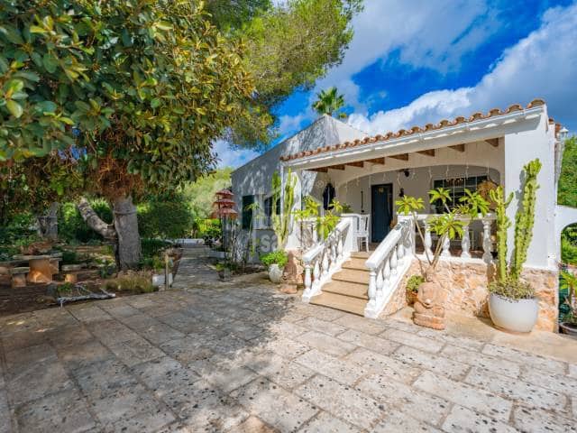 4 soverom Villa til salgs i San Luis / Sant Lluis med svømmebasseng garasje - € 1 510 000 (Ref: 9262019)