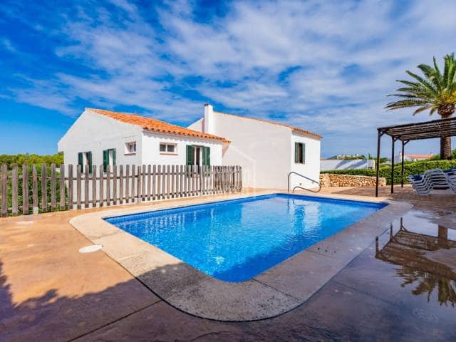 5 bedroom Villa for sale in Es Mercadal with pool garage - € 1,495,000 (Ref: 9271797)