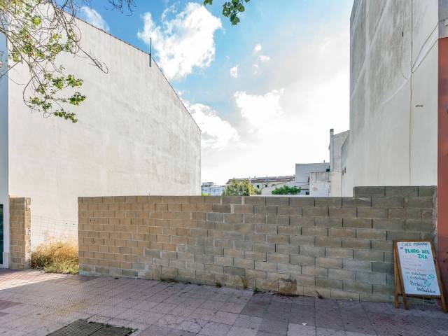 3 bedroom Flat for sale in Mahon / Mao - € 450,000 (Ref: 9311438)