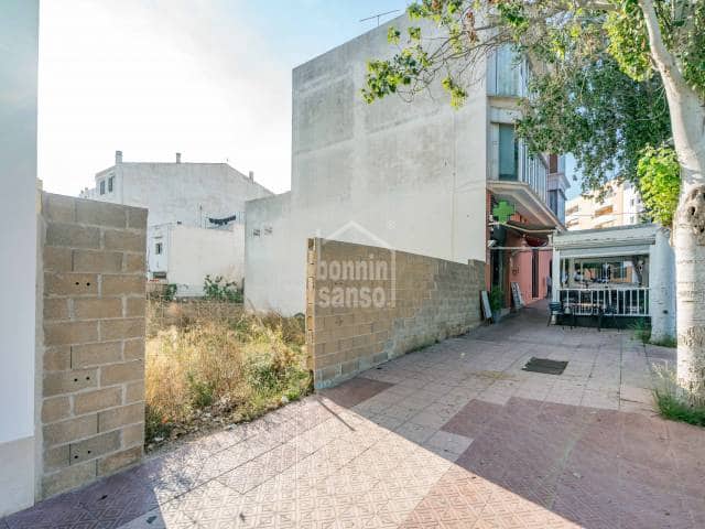 3 bedroom Flat for sale in Mahon / Mao - € 450,000 (Ref: 9311438)