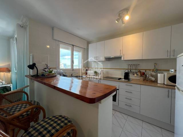 2 soveværelse Lejlighed til salg i Es Castell - € 299.000 (Ref: 9343572)