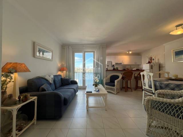 2 soveværelse Lejlighed til salg i Es Castell - € 299.000 (Ref: 9343572)