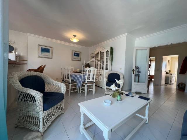 2 soveværelse Lejlighed til salg i Es Castell - € 299.000 (Ref: 9343572)