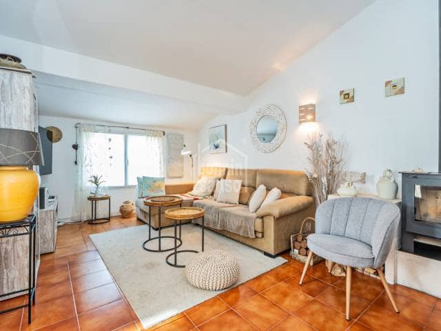 2 sovrum Lägenhet till salu i Ciutadella de Menorca med pool - 365 000 € (Ref: 9352097)