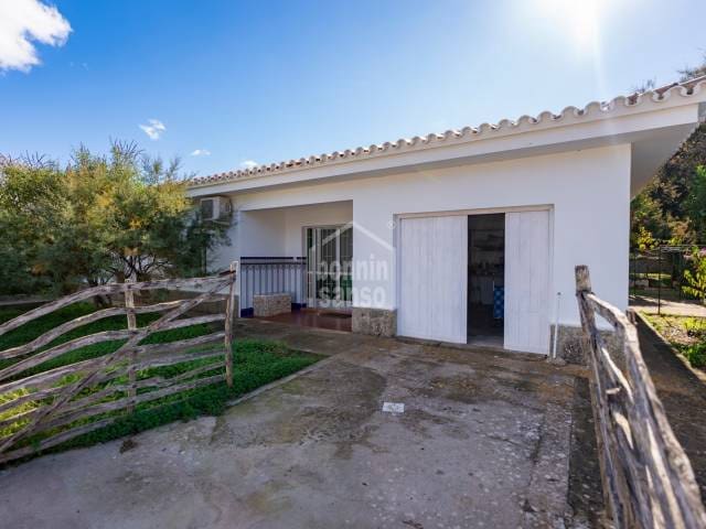 3 bedroom Villa for sale in Mahón / Maó with garage - € 595,000 (Ref: 9352783)