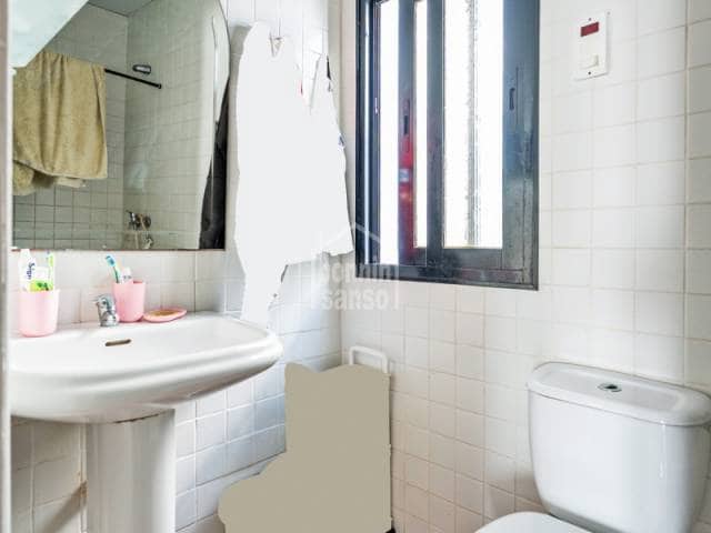 3 slaapkamer Flat te koop in Mahón / Maó - € 170.000 (Ref: 9363306)