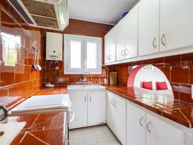 4 soveværelse Strandlejlighed til salg i Es Castell - € 465.000 (Ref: 9394240)