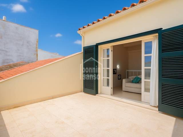 2 bedroom Penthouse for sale in Mahon / Mao - € 725,000 (Ref: 9404734)
