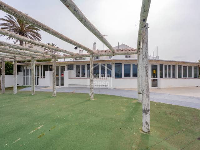 3 bedroom Flat for sale in Es Castell - € 1,750,000 (Ref: 9409861)