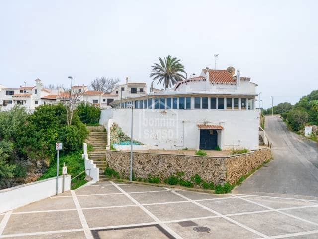 3 bedroom Flat for sale in Es Castell - € 1,750,000 (Ref: 9409861)