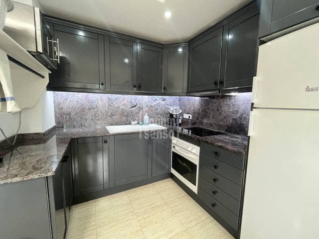 3 soveværelse Strandlejlighed til salg i Sant Llorenç des Cardassar med swimmingpool garage - € 410.000 (Ref: 9418804)