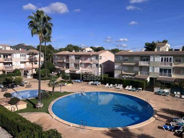 3 bedroom Beach Apartment for sale in Sant Llorenc des Cardassar with pool garage - € 410,000 (Ref: 9418804)