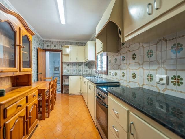 2 soverom Hus til salgs i Es Castell - € 350 000 (Ref: 9447005)