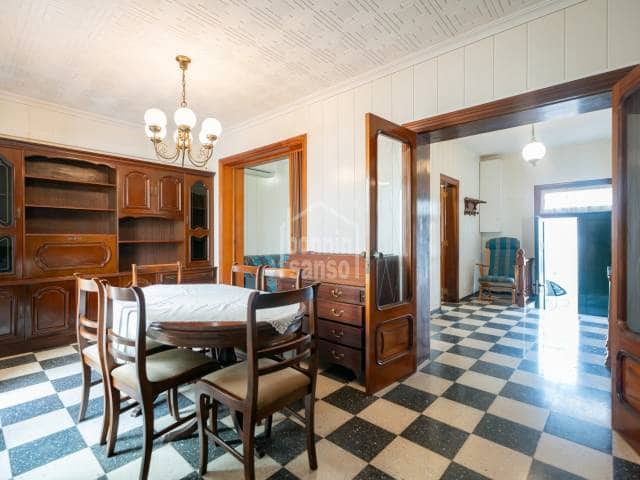 2 soverom Hus til salgs i Es Castell - € 350 000 (Ref: 9447005)