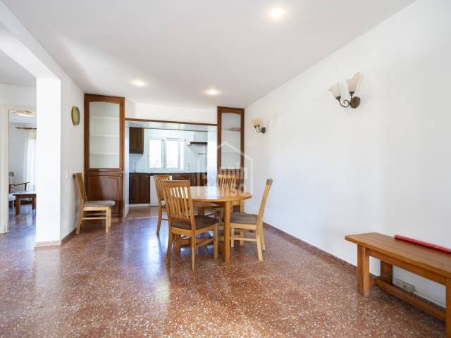 5 Zimmer Villa zu verkaufen in Es Castell mit Pool - 690.000 € (Ref: 9496452)