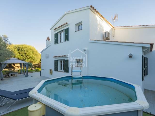 5 Zimmer Villa zu verkaufen in Es Castell mit Garage - 720.000 € (Ref: 9496547)