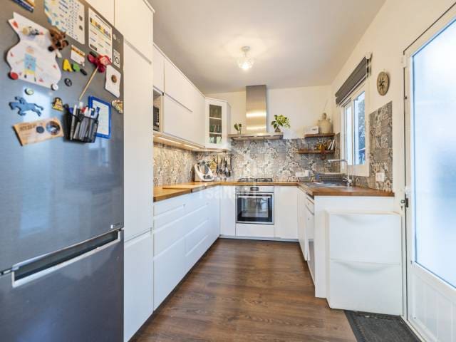 5 Zimmer Villa zu verkaufen in Es Castell mit Garage - 720.000 € (Ref: 9496547)