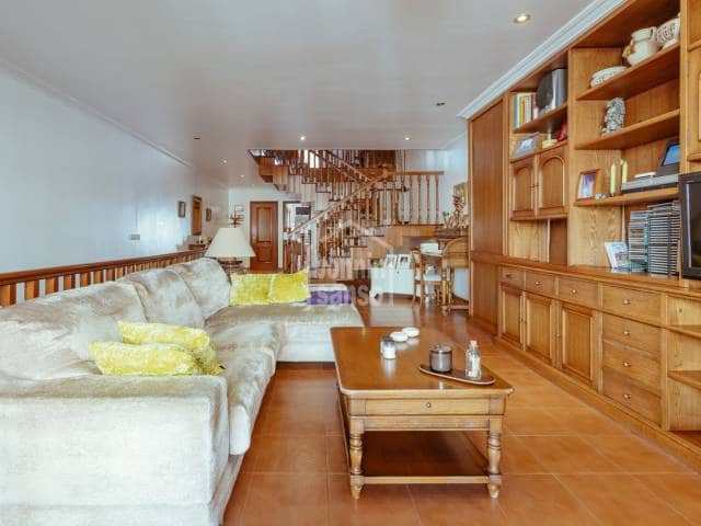 4 soveværelse Byhus til salg i Ferreries - € 730.000 (Ref: 9528035)