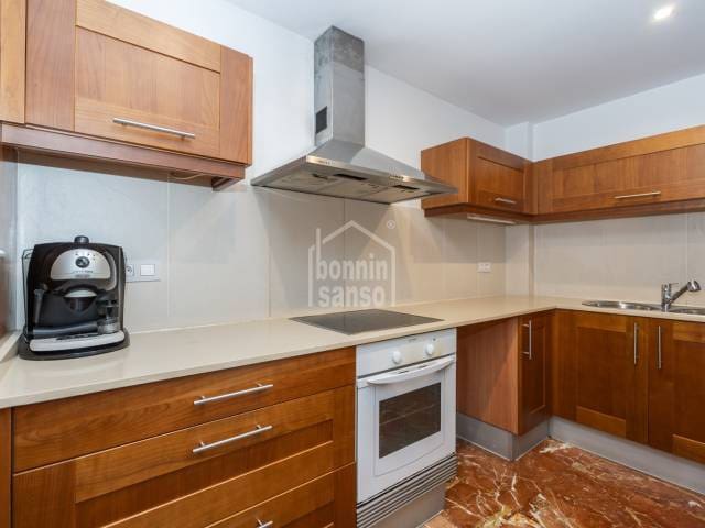 3 sypialnia Mieszkanie na sprzedaż w Ciutadella de Menorca z garażem - 399 000 € (Ref: 9535236)