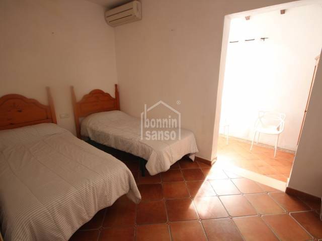 4 slaapkamer Villa te koop in Ciutadella de Menorca met zwembad - € 725.000 (Ref: 9552527)