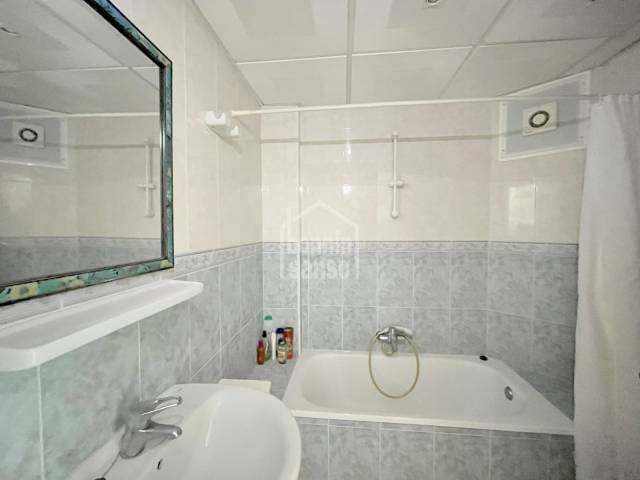 Strandappartement te koop in Manacor met zwembad - € 135.000 (Ref: 9553231)