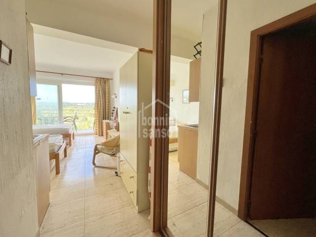 Strandappartement te koop in Manacor met zwembad - € 135.000 (Ref: 9553231)