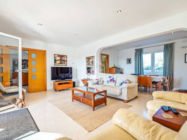 3 slaapkamer Finca/Landhuis te koop in San Luis / Sant Lluís met zwembad garage - € 1.500.000 (Ref: 9559447)