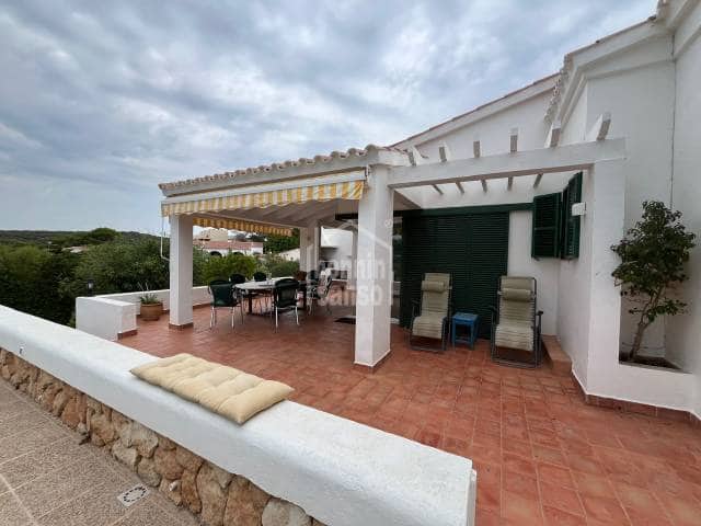 4 slaapkamer Villa te koop in Mahón / Maó met zwembad garage - € 799.950 (Ref: 9571572)