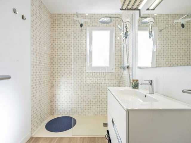 Chalet de 5 habitaciones en Mahón / Maó en venta con piscina garaje - 895.000 € (Ref: 9581229)