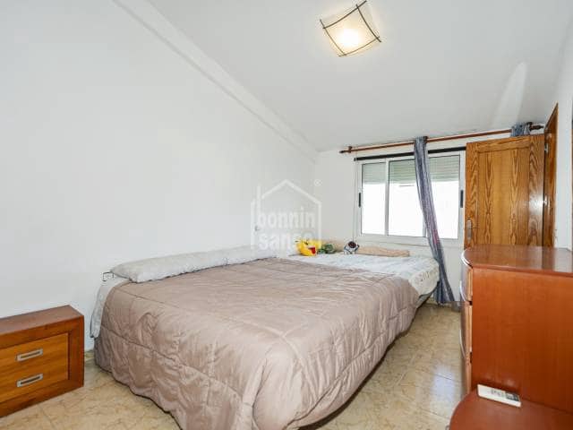 3 bedroom Flat for sale in Mahón / Maó - € 485,000 (Ref: 9618855)