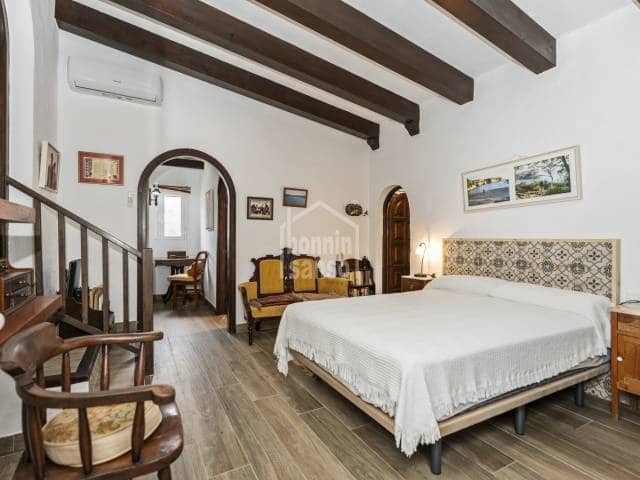 3 slaapkamer Villa te koop in San Luis / Sant Lluís met zwembad garage - € 1.100.000 (Ref: 9631389)