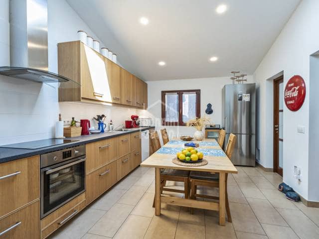 4 bedroom Penthouse for sale in Mahon / Mao with pool - € 925,000 (Ref: 9697891)